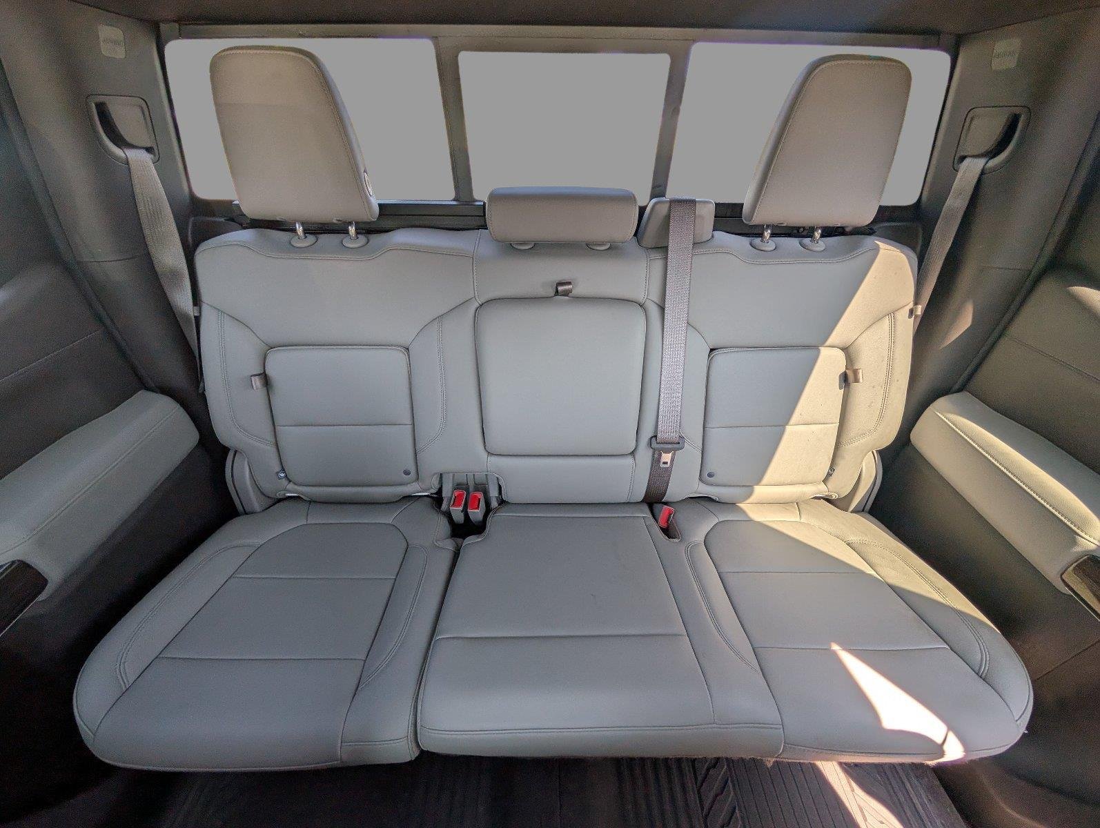 Used 2020 SUMMIT WHITE Chevrolet LT Trail Boss image 31