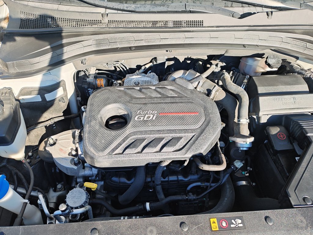 Used 2020 Silver Hyundai Limited image 25