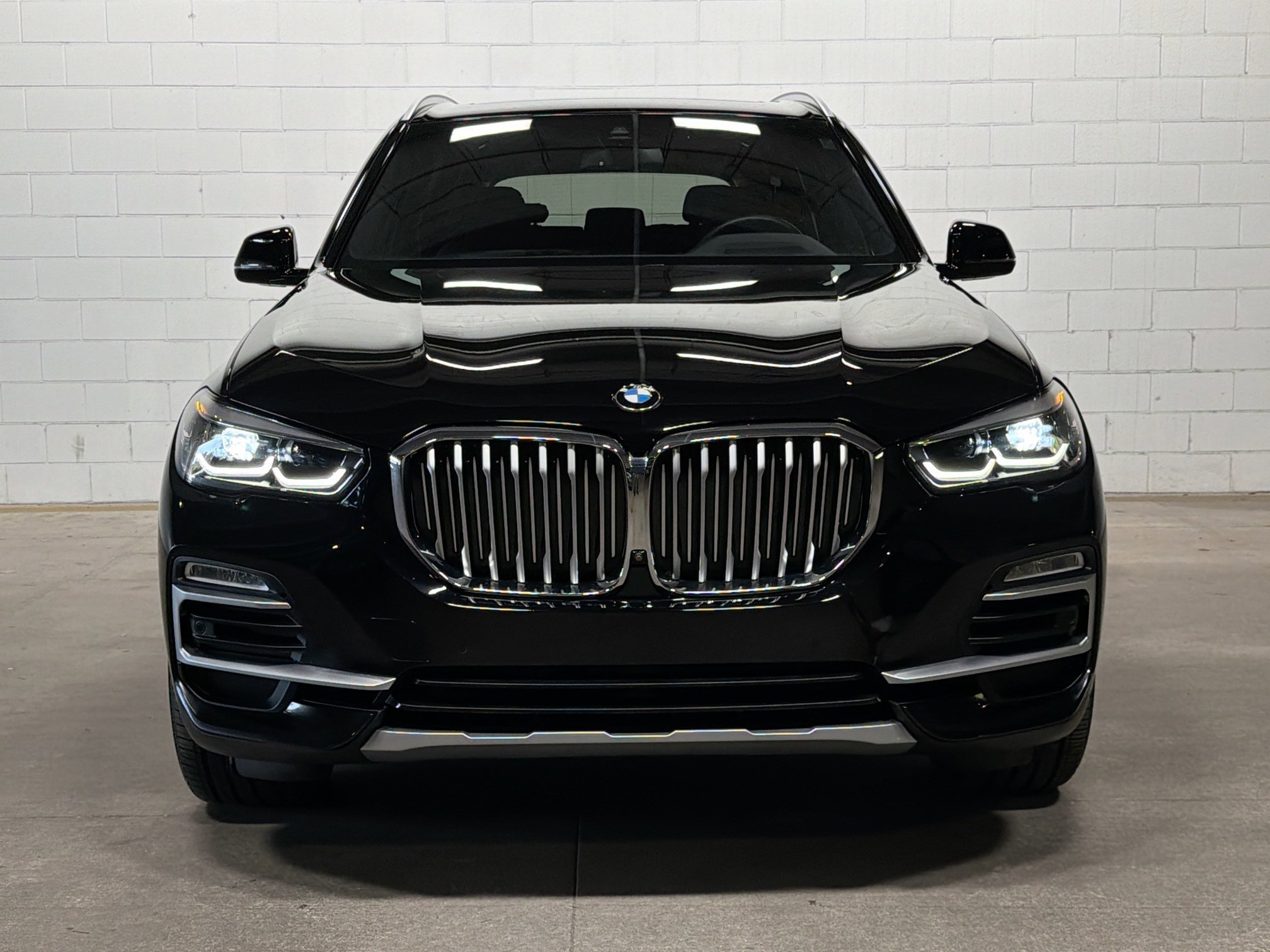 Used 2020 Jet Black BMW sDrive40i image 9