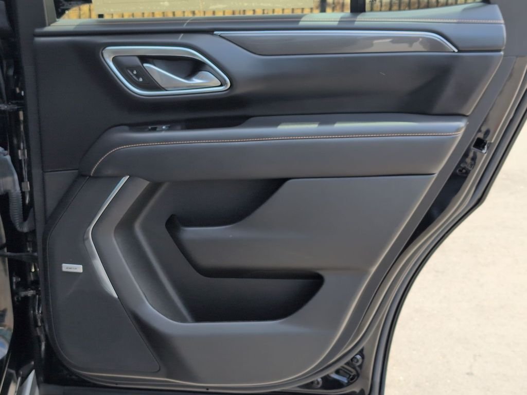 Used 2024 Black GMC AT4 image 33