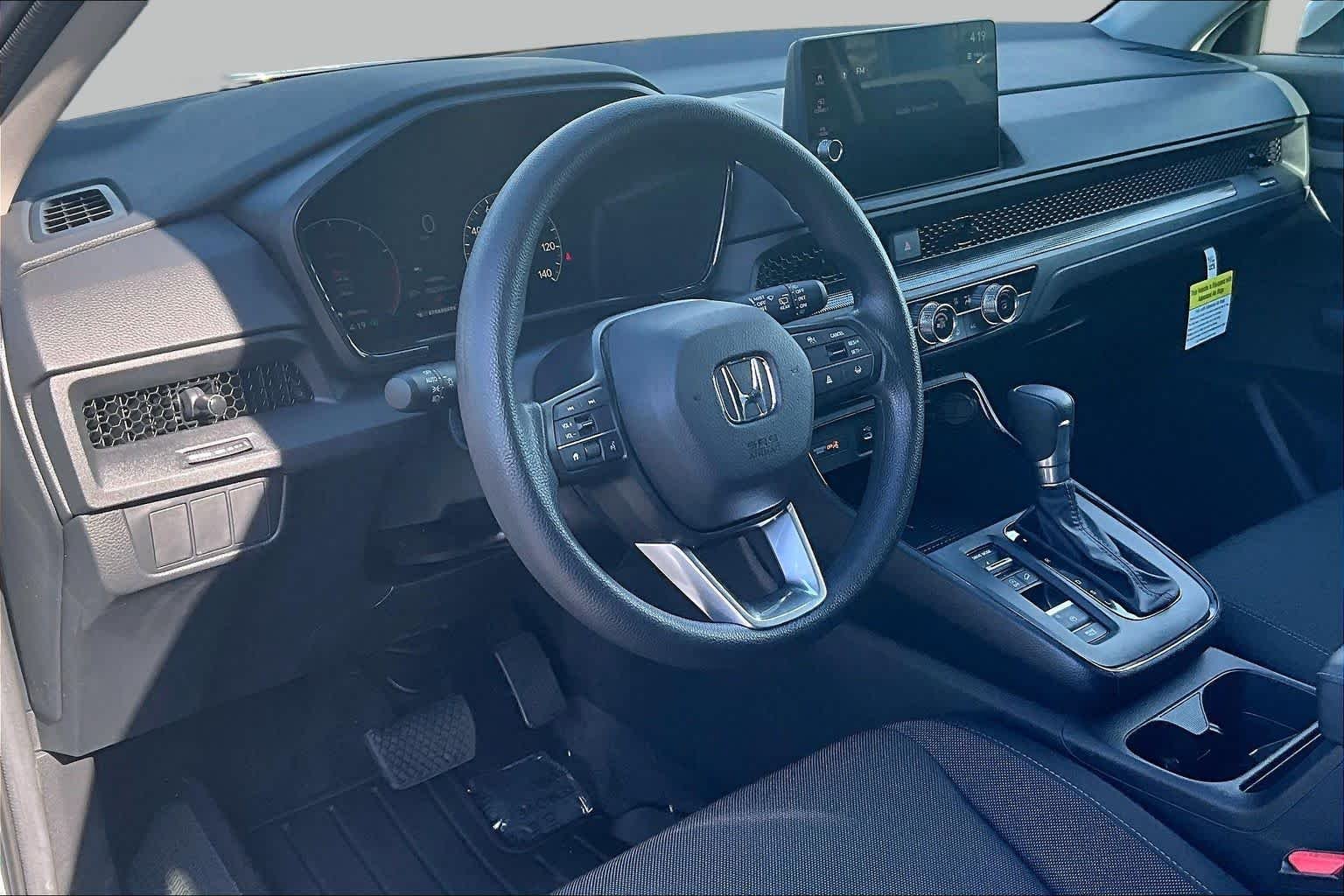 2026 Honda CR-V LX - Photo 17