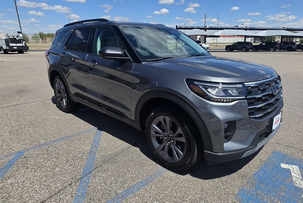 New 2026 Carbonized Gray Metallic Ford Active image 4