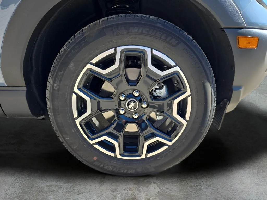 New 2025 Azure Gray Metallic Tri-Coat Ford Outer Banks® image 40