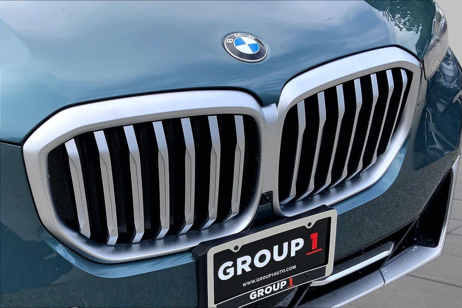 Used 2025 Blue Ridge Mountain Metallic BMW xDrive40i image 30