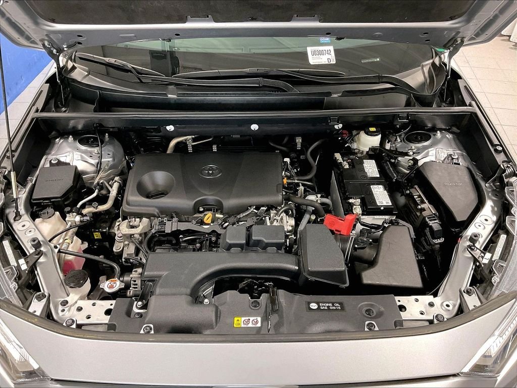 Used 2024 Silver Toyota XLE Premium image 31