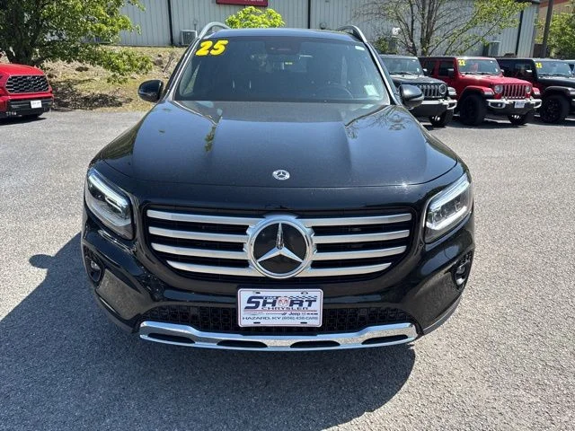 Used 2025  Mercedes-Benz GLB 250 image 8