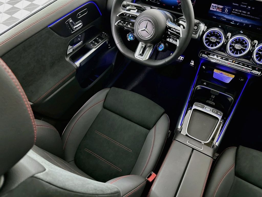 2026 Mercedes-Benz GLB AMG GLB 35 - Photo 23