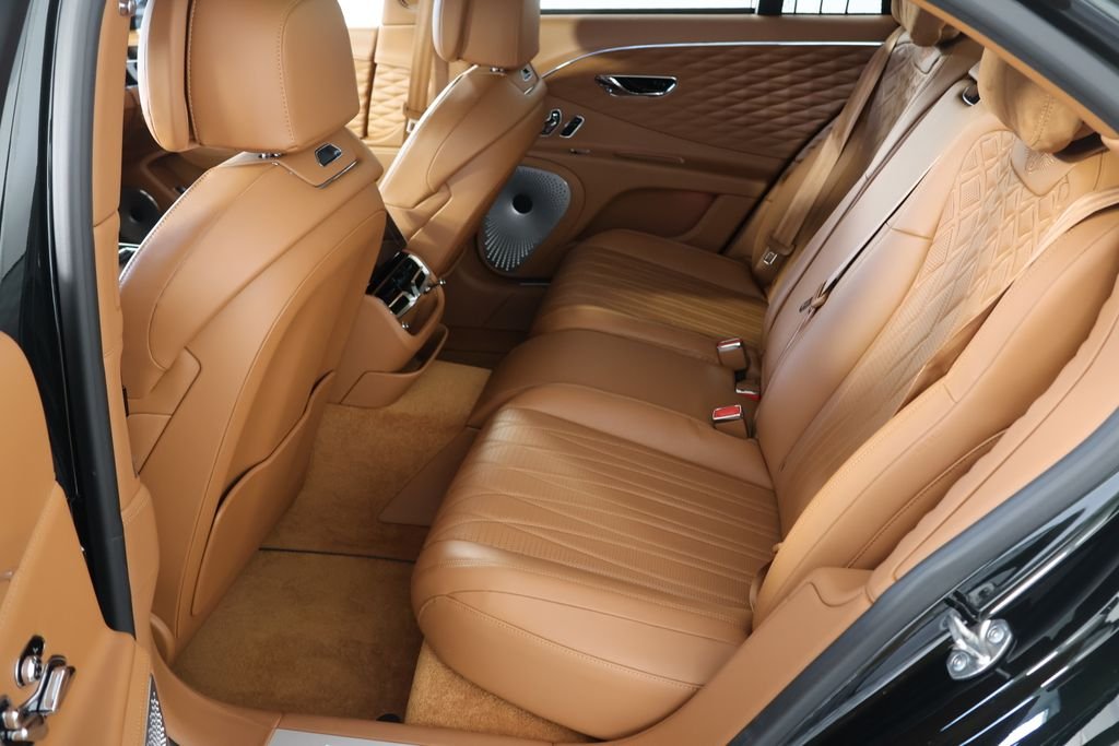 Used 2021 Black Bentley W12 image 20