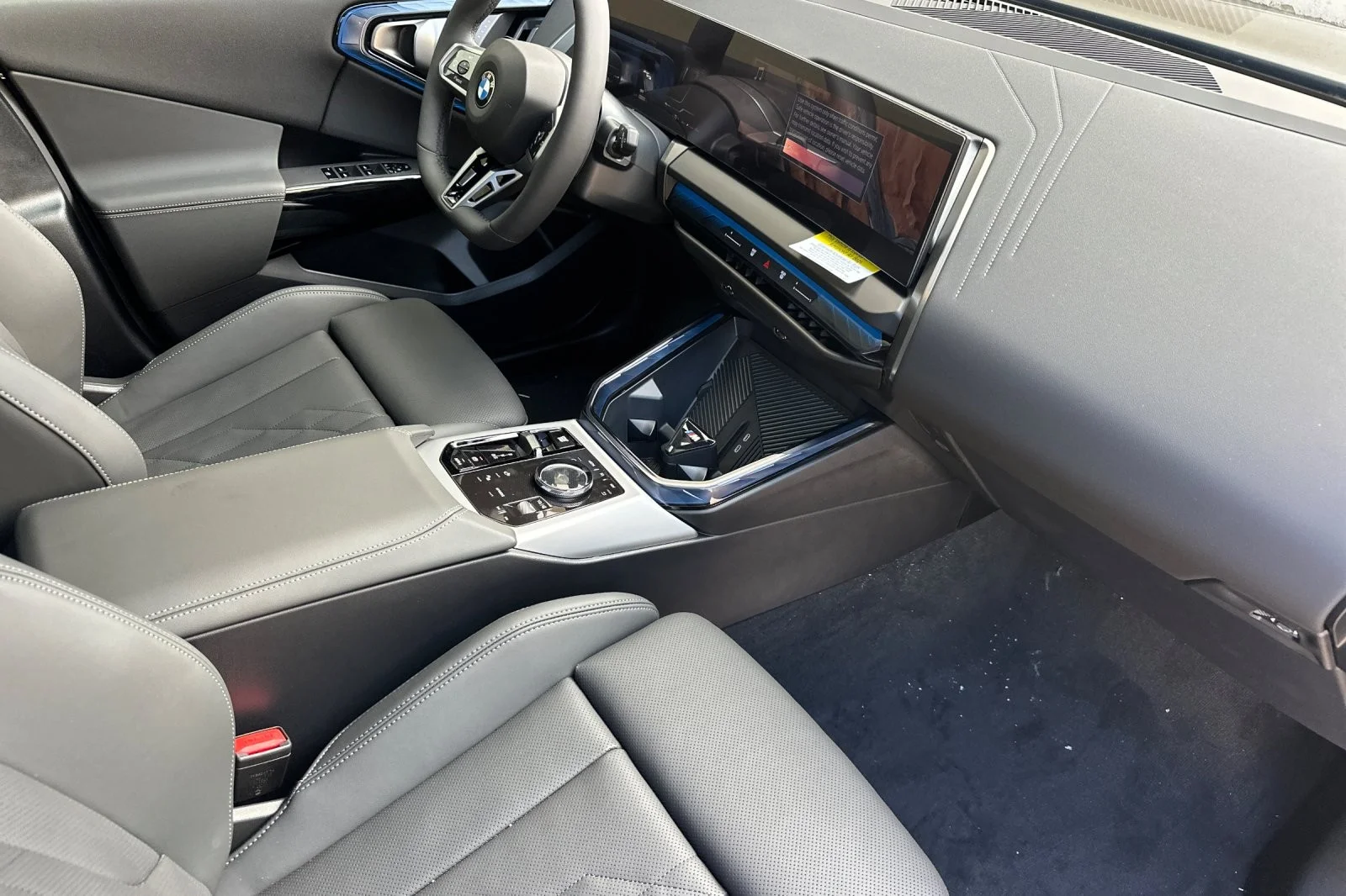 New 2026 Black Sapphire Metallic BMW 30 xDrive image 15