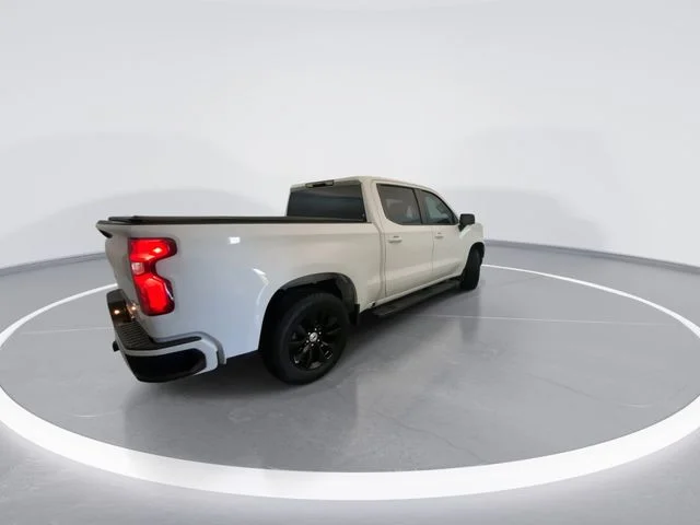 Used 2023 White Chevrolet RST image 8