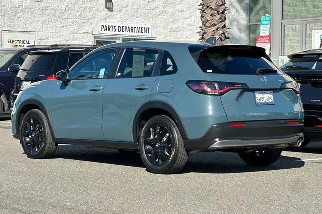 Used 2024  Honda Sport image 6