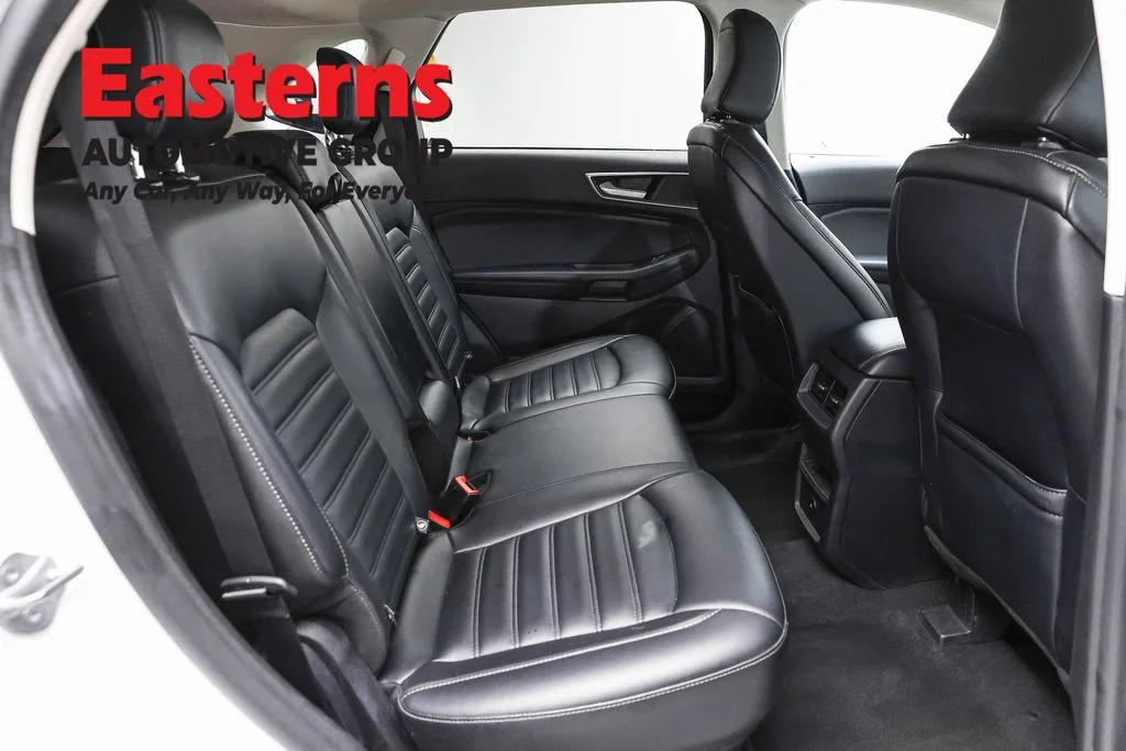 Used 2023 White Ford SEL image 22
