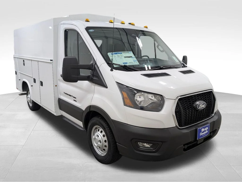 New 2026 Oxford White Ford Cutaway image 15