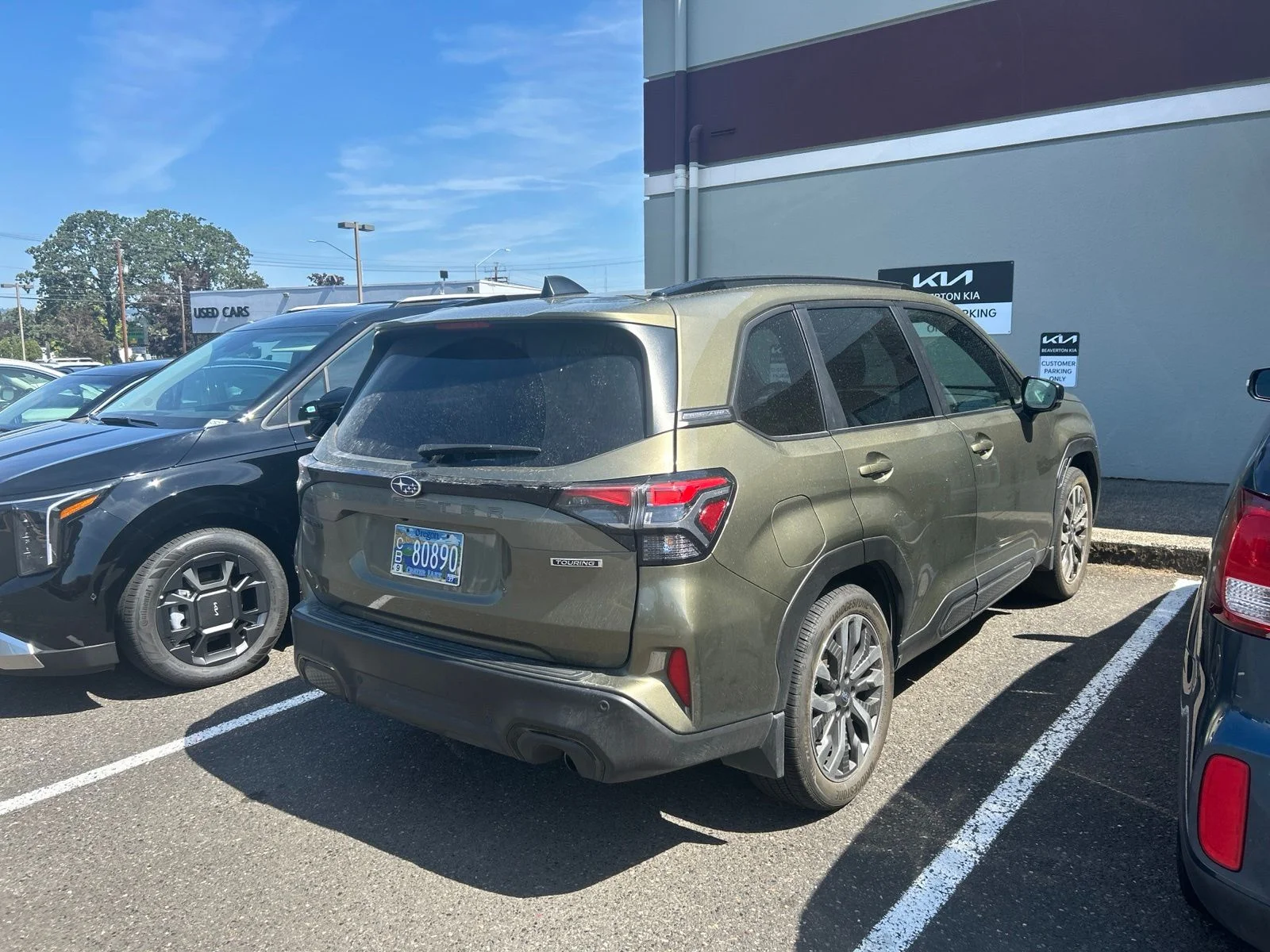 Used 2025 Green Metallic Subaru Touring image 3