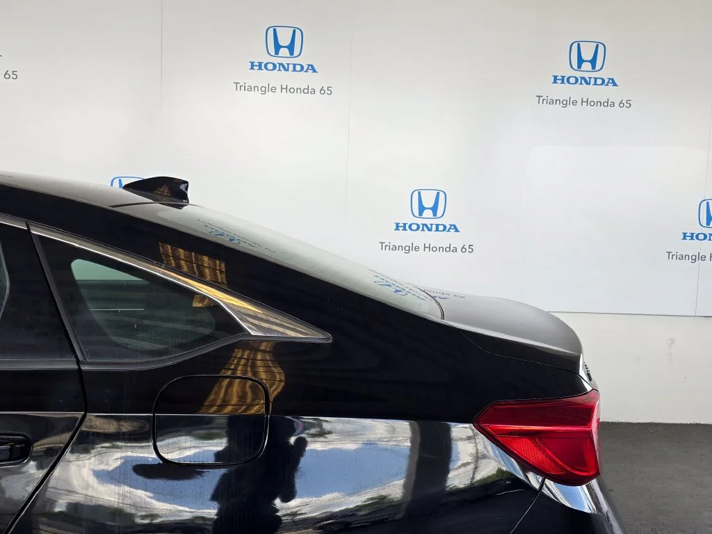 Used 2022 Black Honda LX image 25