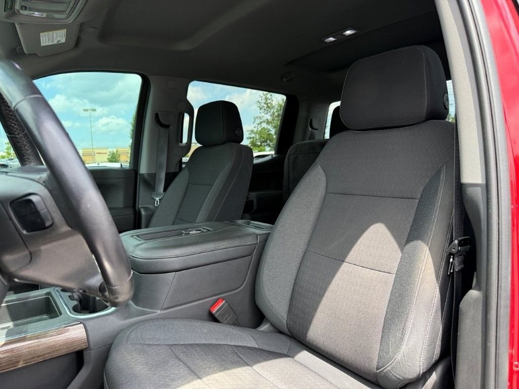 Used 2022 Red Chevrolet LT Trail Boss image 17