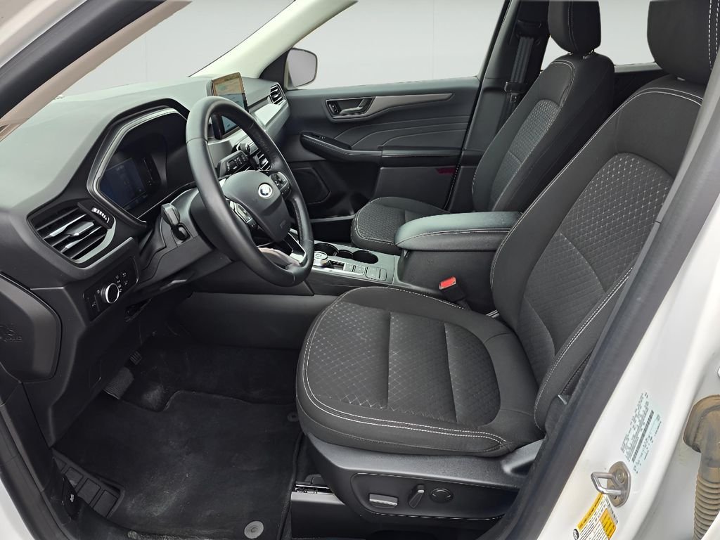 Used 2024 Oxford White Ford Active image 27