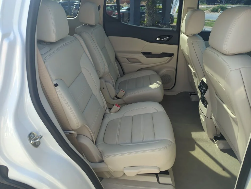 Used 2021 White GMC Denali image 37