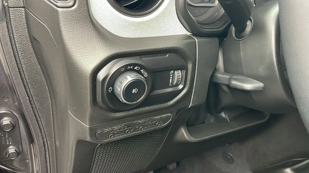 Used 2026 Gray Jeep Sport S image 21