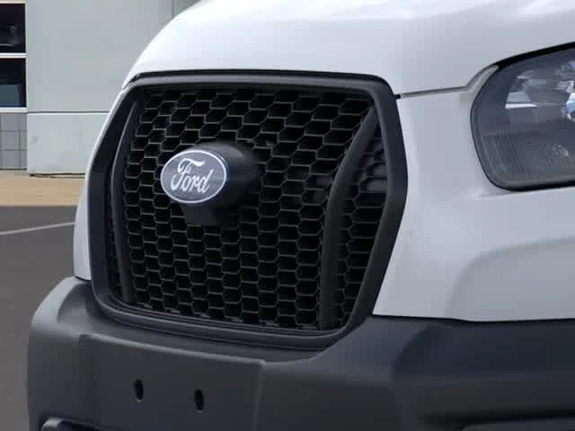 New 2026 Oxford White Ford Cargo Van image 38