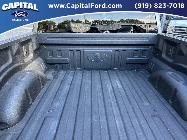 Used 2024 Gray Ford XLT image 16