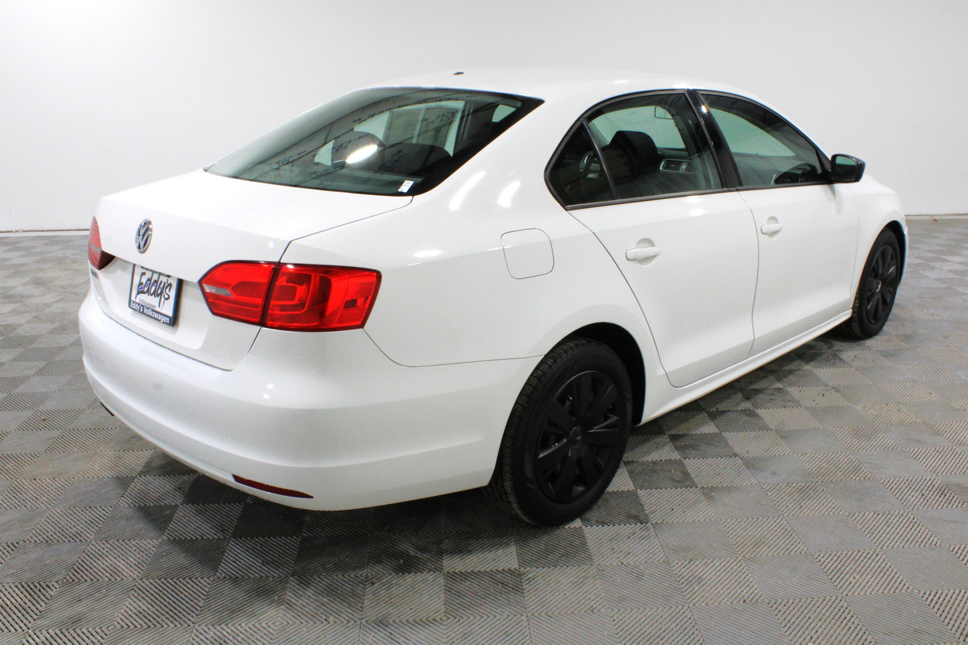 Used 2012 Candy White Volkswagen S image 21