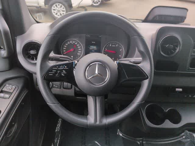 Used 2025 Arctic White Mercedes-Benz  image 21