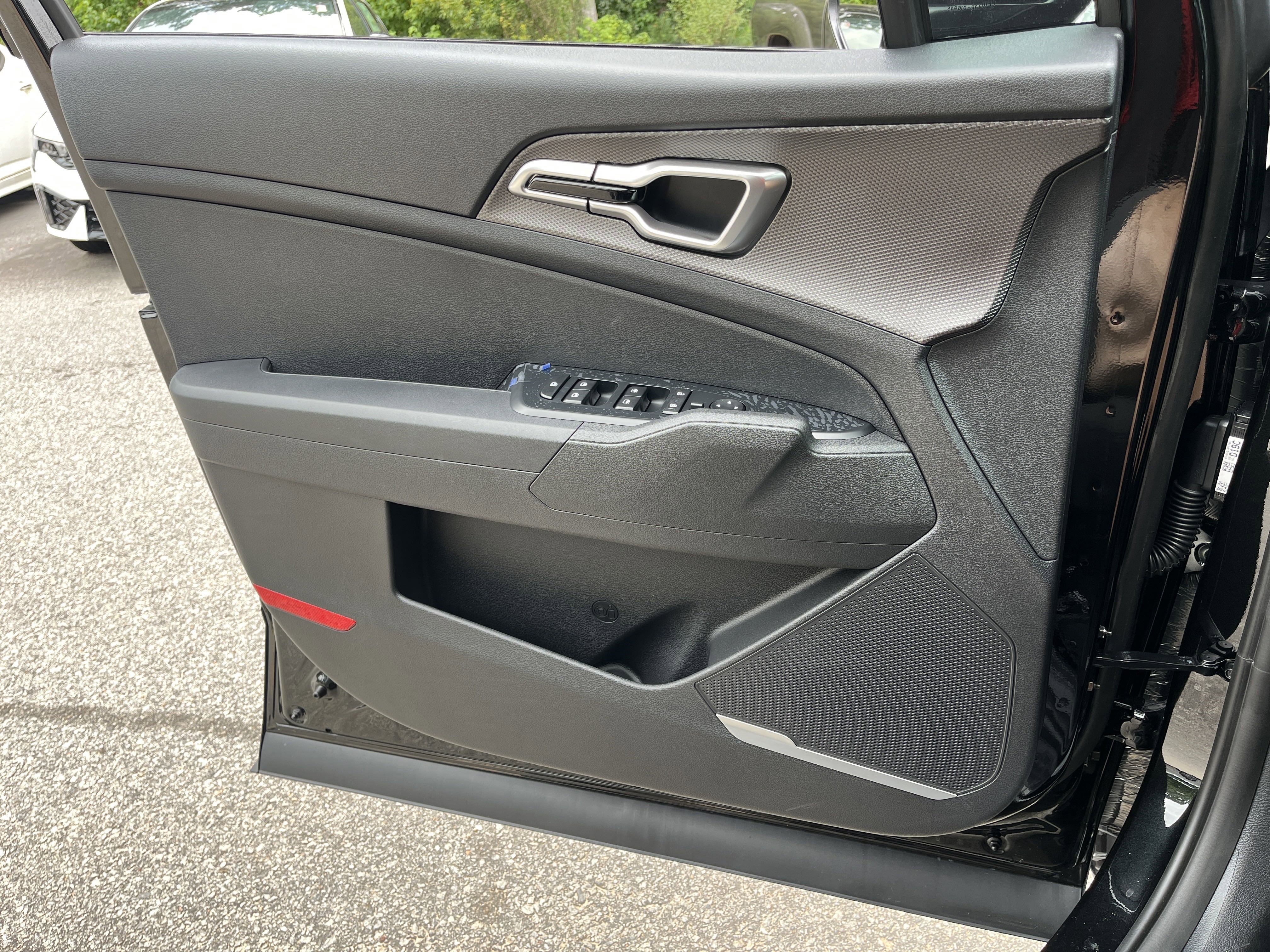 2025 Kia Sportage LX Hybrid - Photo 15