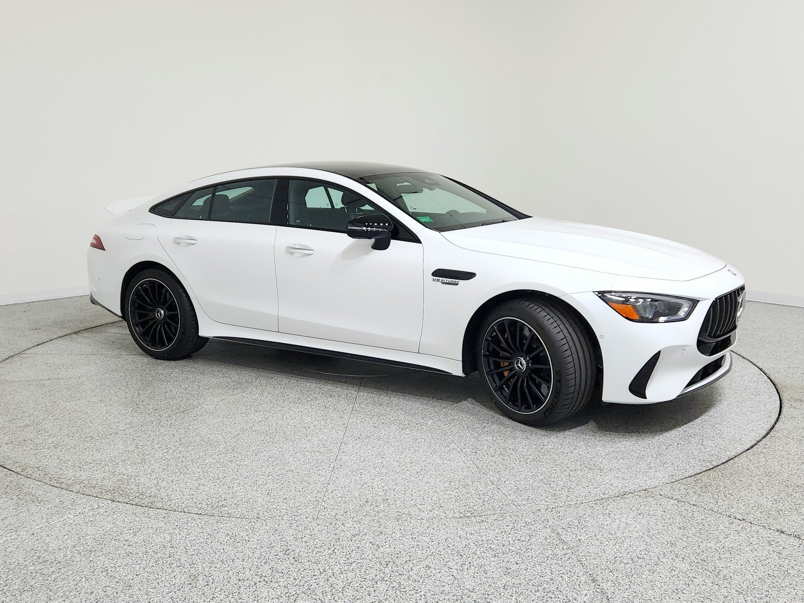 New 2026 MANUFAKTUR Moonlight White Metallic Mercedes-Benz AMG® GT 63 S E Performance 4-Door Coupe image 5