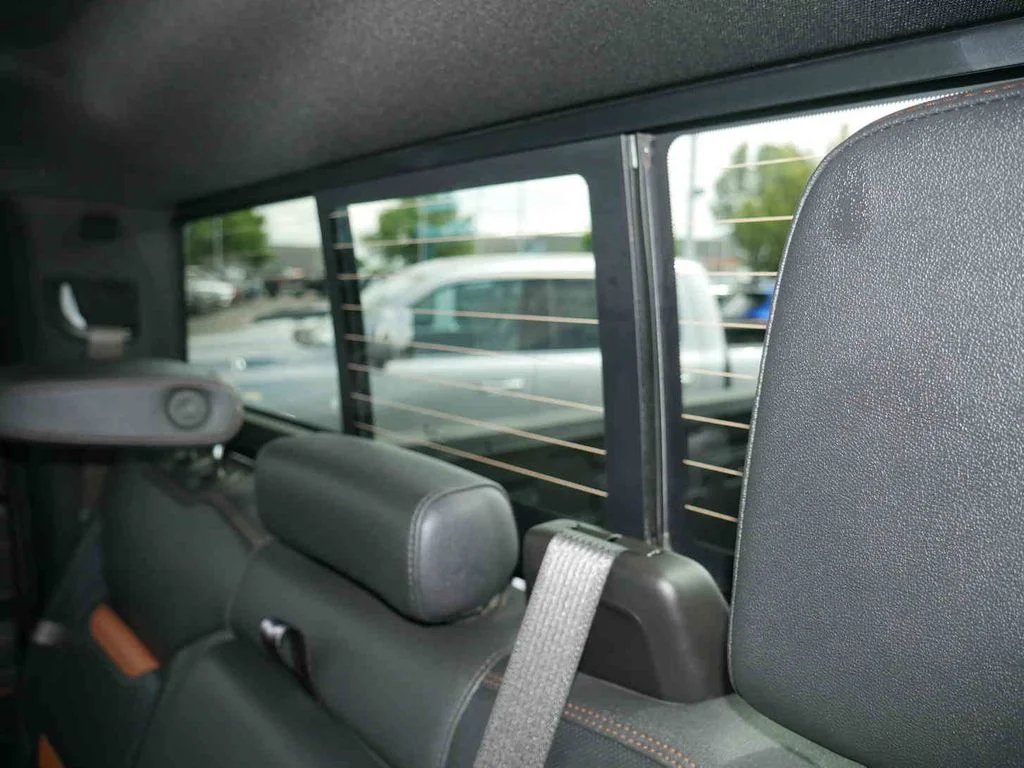 Used 2025 White GMC AT4 image 22
