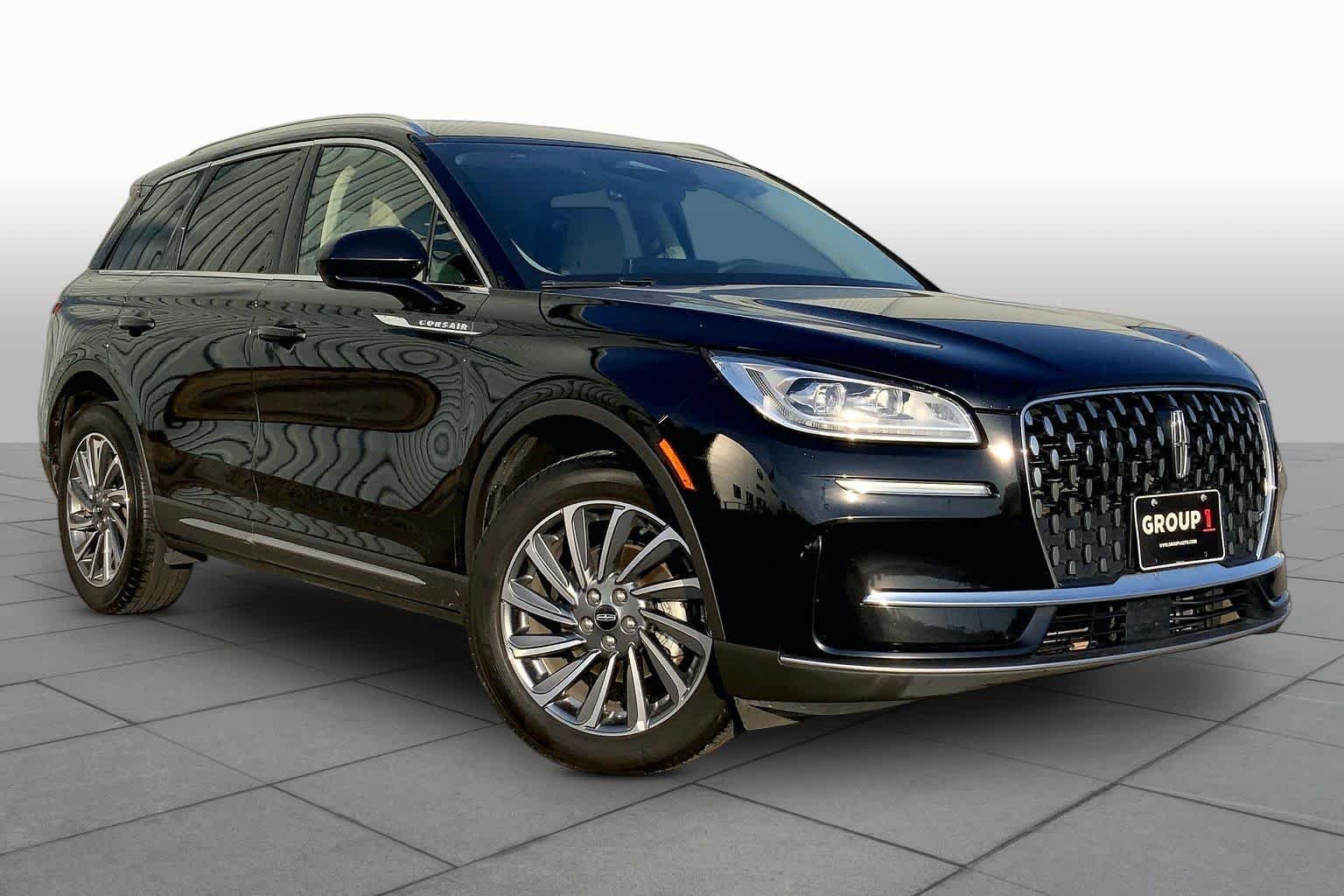 Used 2023 Infinite Black Clearcoat Metallic Lincoln Reserve image 3
