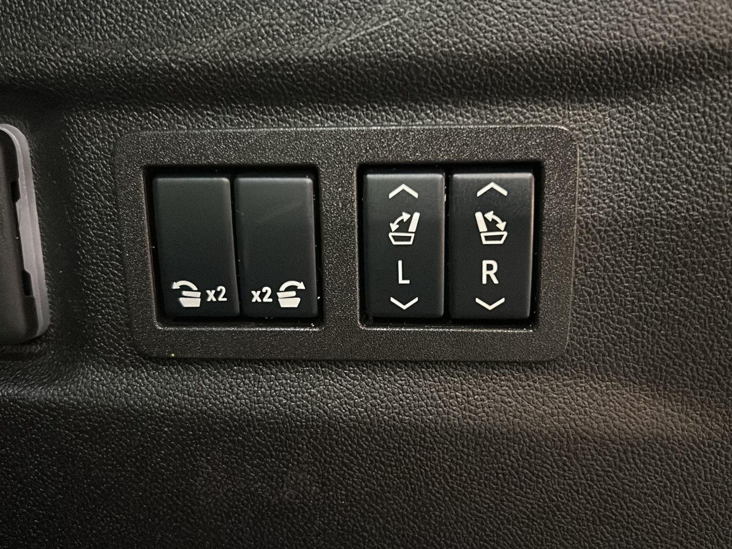 Used 2024 Summit White Chevrolet LT image 10