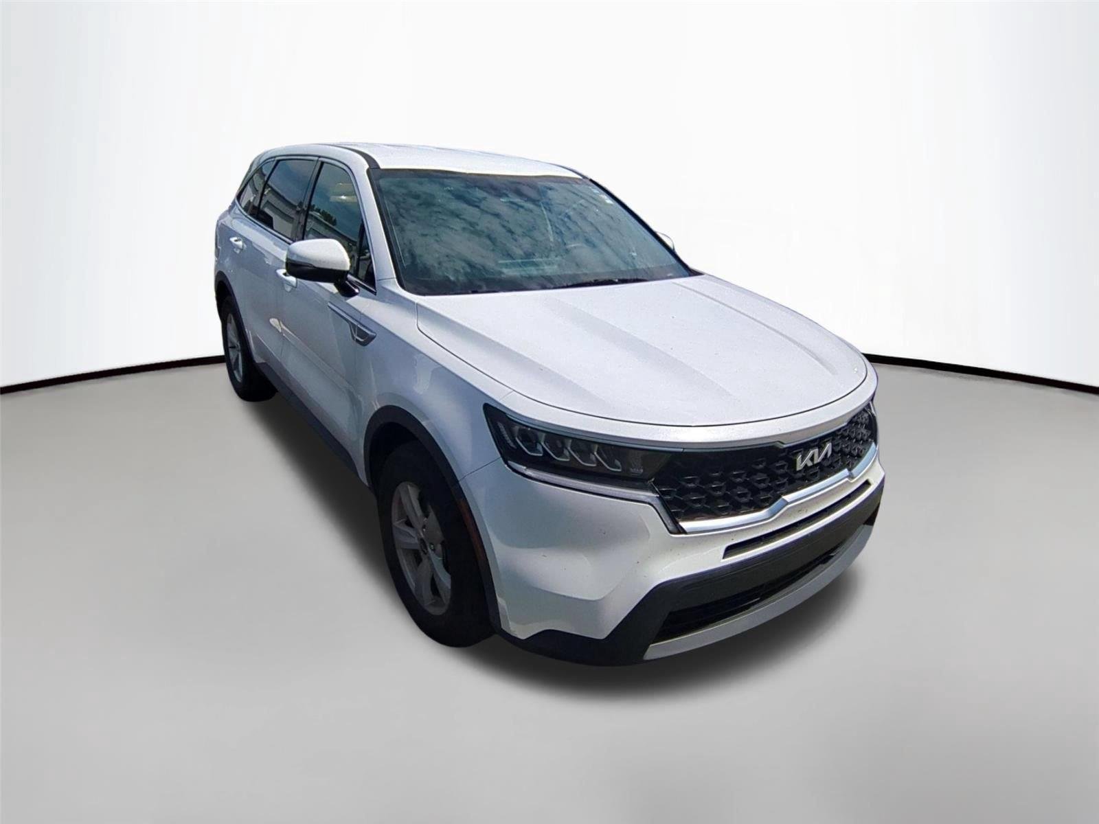 Used 2023 Glacial White Pearl Kia LX image 3