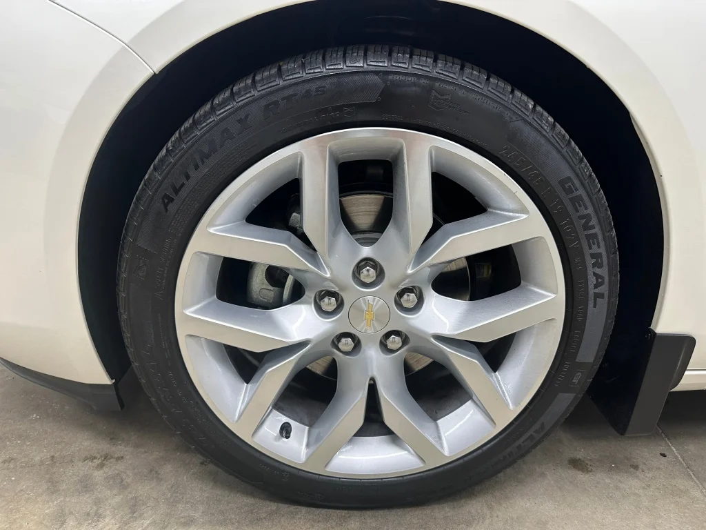 Certified Used 2014 White Diamond Tricoat Chevrolet LTZ image 40