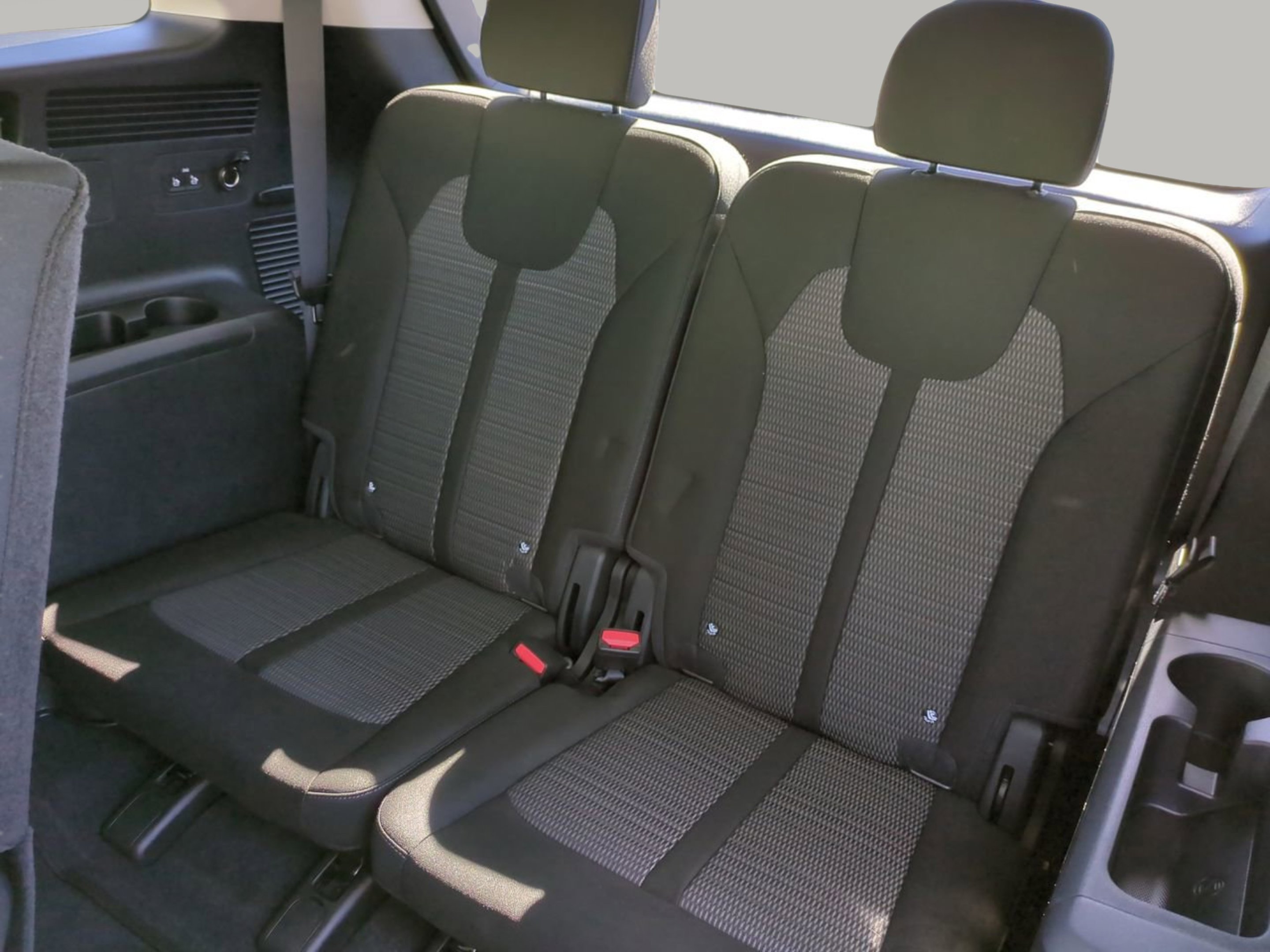 Certified Used 2026 Ebony Black Kia LX image 16