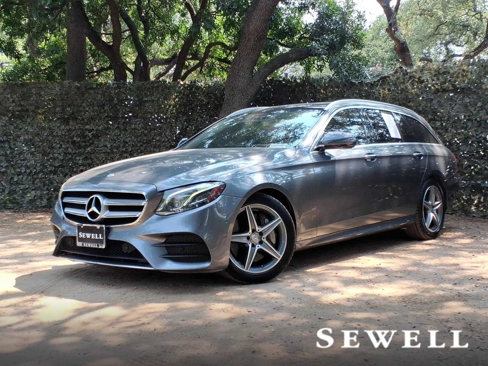 Pre-Owned 2017 Mercedes-Benz E 400 Sport