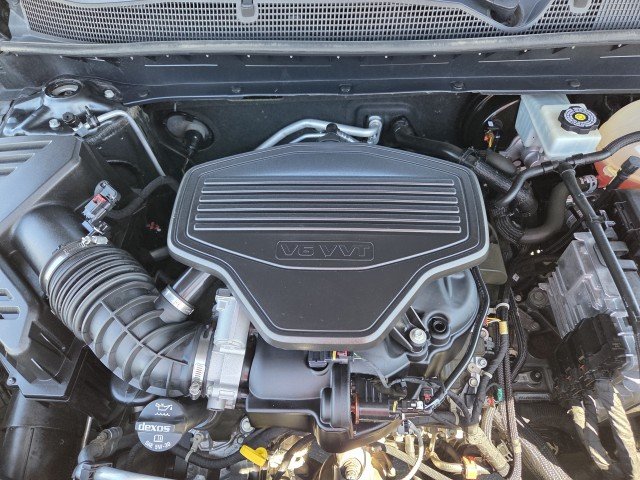 Used 2019 NIGHTFALL GRAY METALLIC Chevrolet  image 57