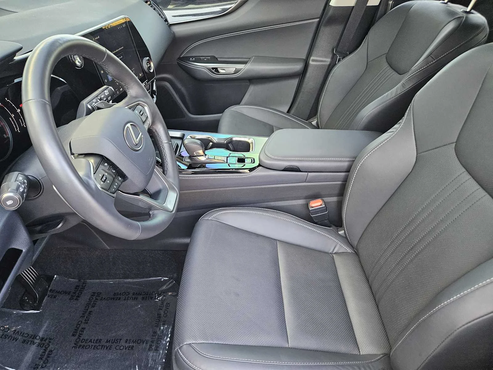 Certified Used 2025 NORI GREEN PEARL Lexus  image 8