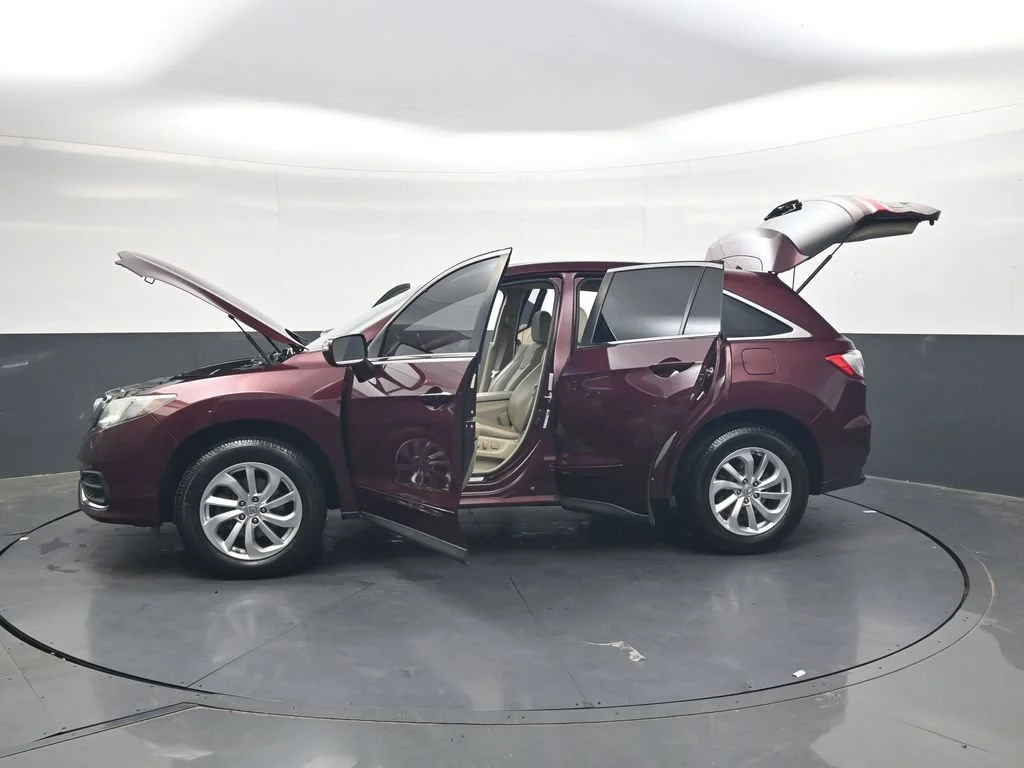 Used 2018  Acura Technology Package image 37