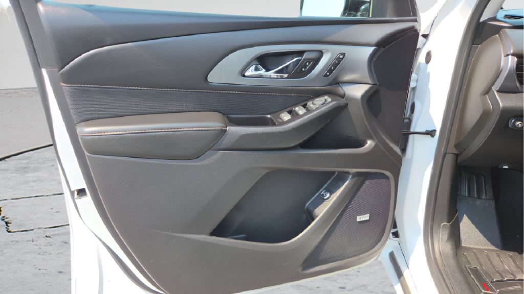 Used 2020 Beige Chevrolet Premier image 39