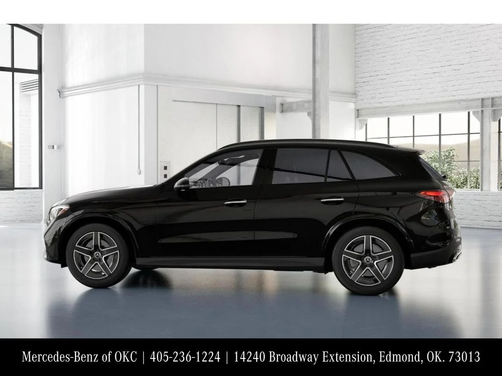 New 2026 Black Mercedes-Benz GLC 300 image 33
