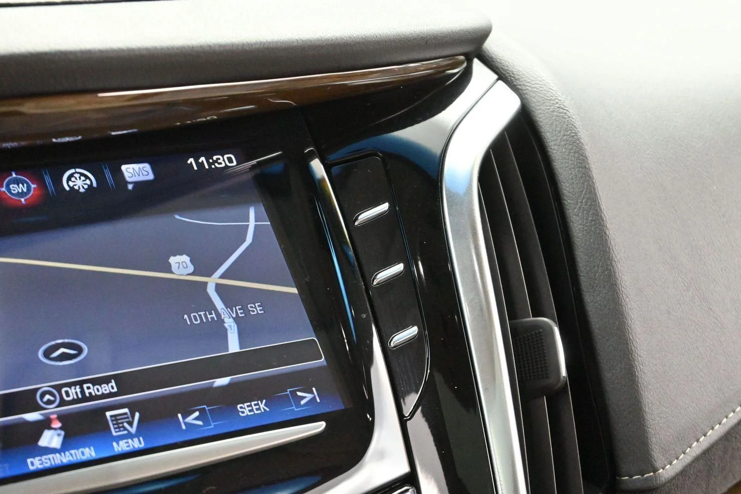 Used 2019 DARK ADRIATIC BLUE METALLIC Cadillac Premium Luxury image 29