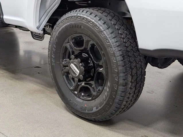 New 2026 Oxford White Ford F-250® XL image 39