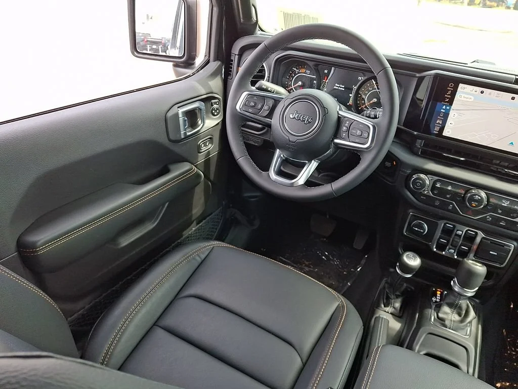 New 2026 Black Clearcoat Jeep Sahara image 10