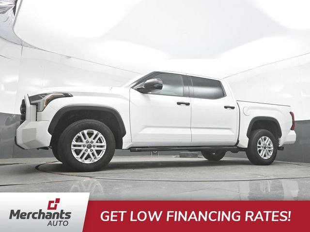 Used 2023 White Toyota SR5 image 30