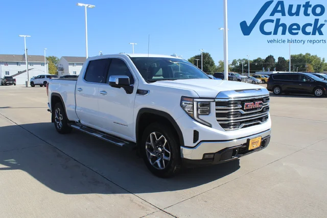 2023 GMC Sierra 1500 SLT