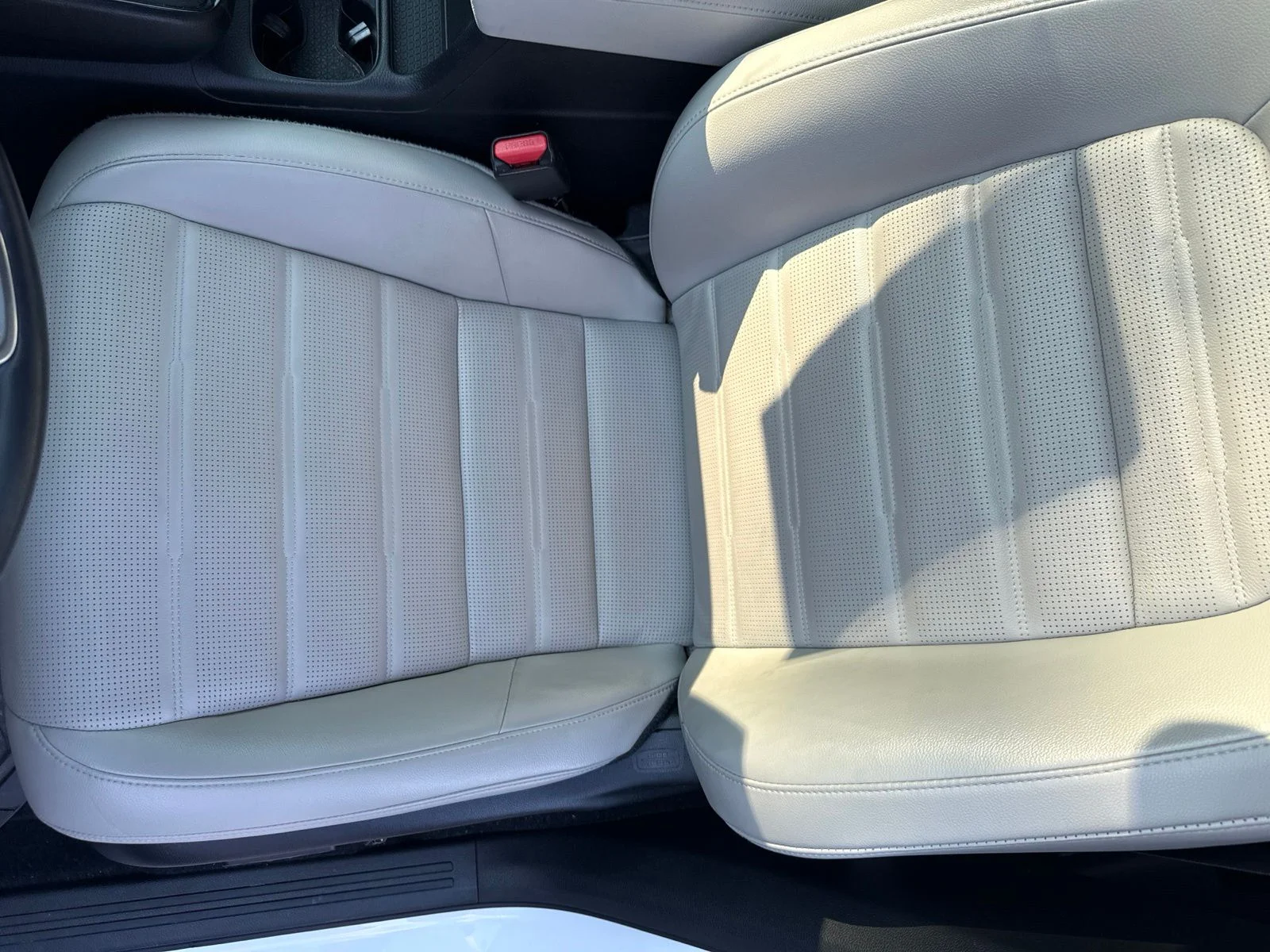 Used 2024  Honda EX-L image 5