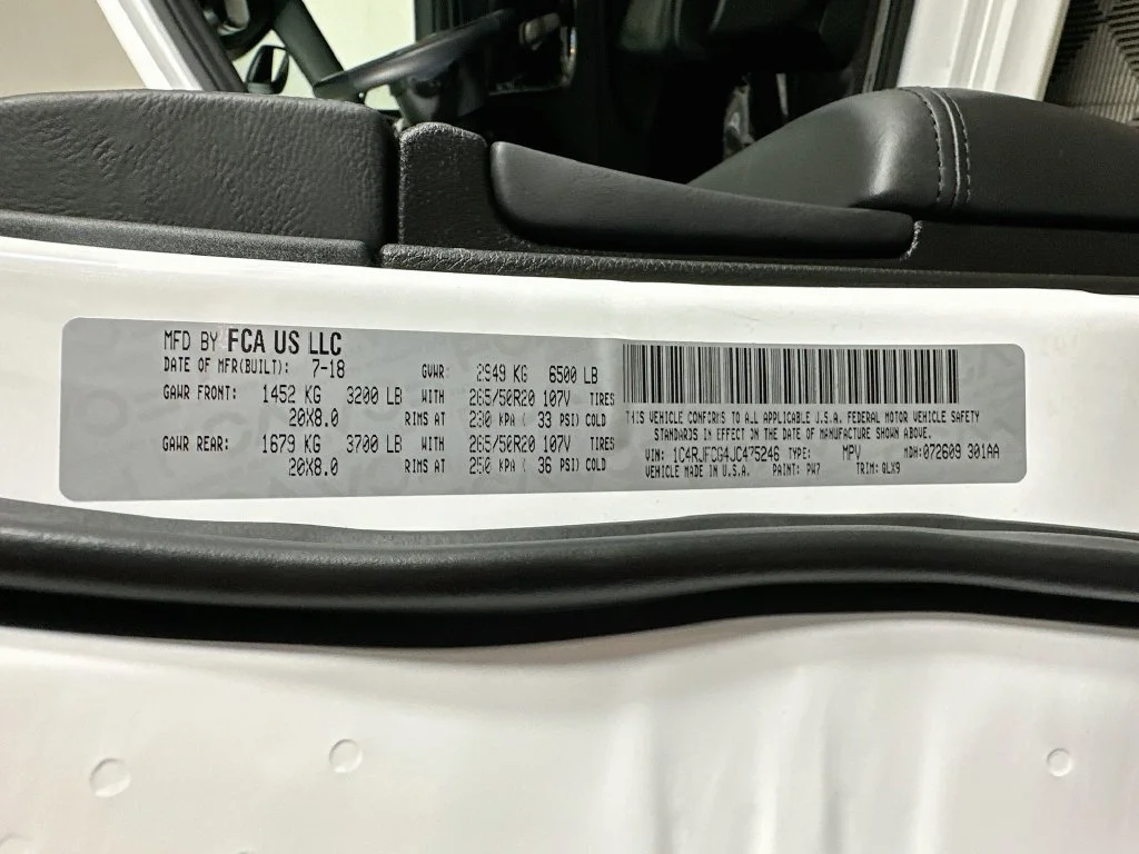 Used 2018 Bright White Clearcoat Jeep High Altitude image 30