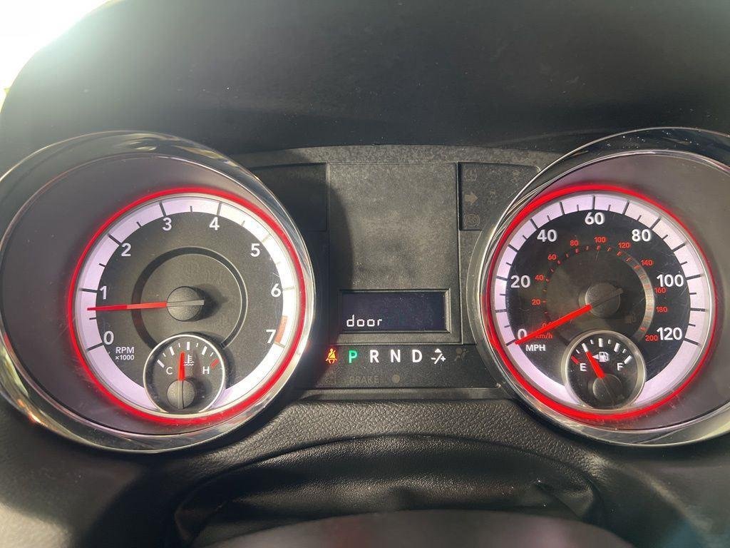 Used 2019 Indigo Blue Dodge SE image 14