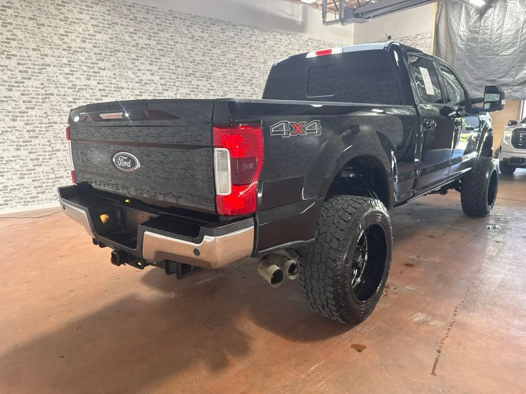 Used 2019 Agate Black Metallic Ford Lariat image 7